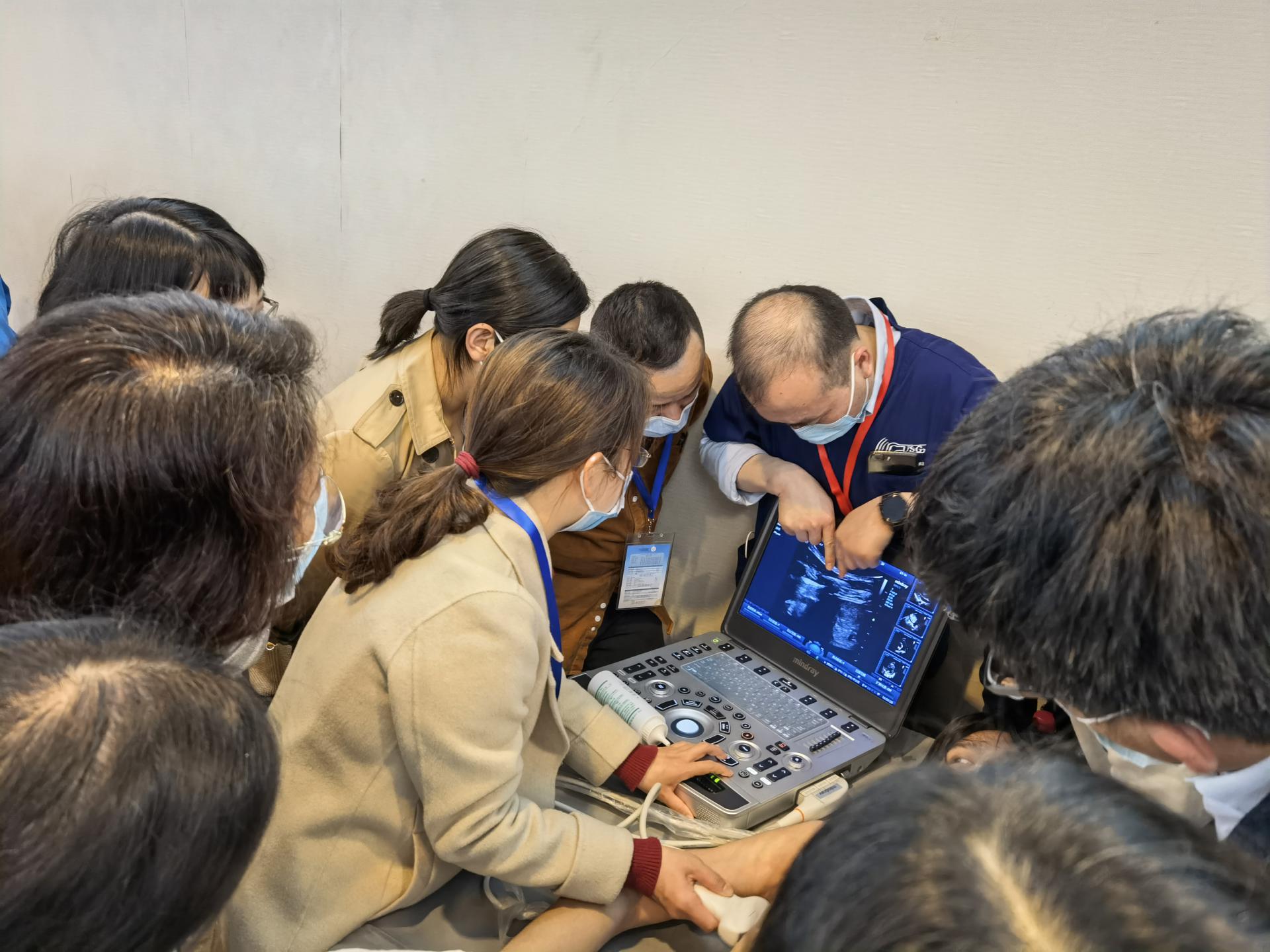 重症医学科协办四川省第十期重症超声培训会暨CCUSG重症超声巡回培训成都站基础班（宜宾分会场）圆满成功